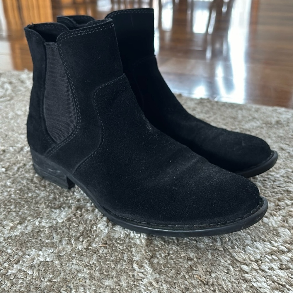 Born suede black booties